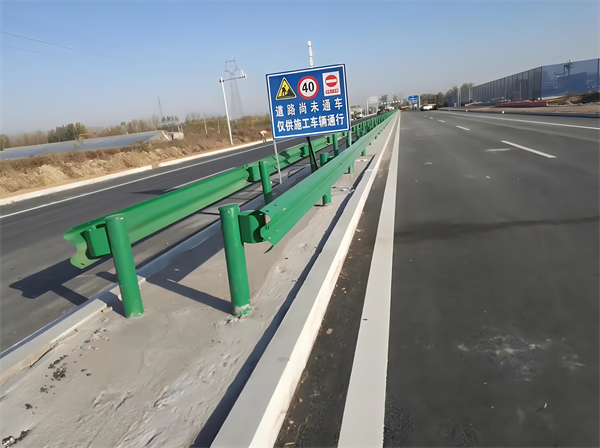 衡阳公路护栏守护安全横跨多个行业的应用
